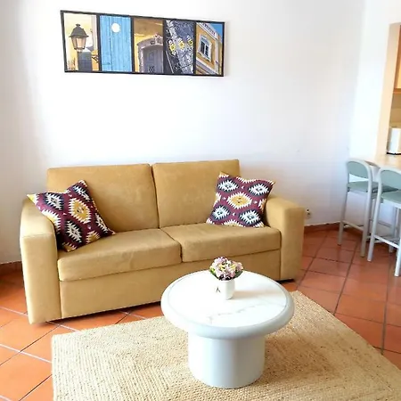 Apartament Clube *